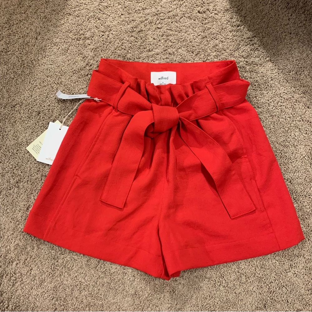 NWT Red Aritzia Wilfred Gelas Shorts
